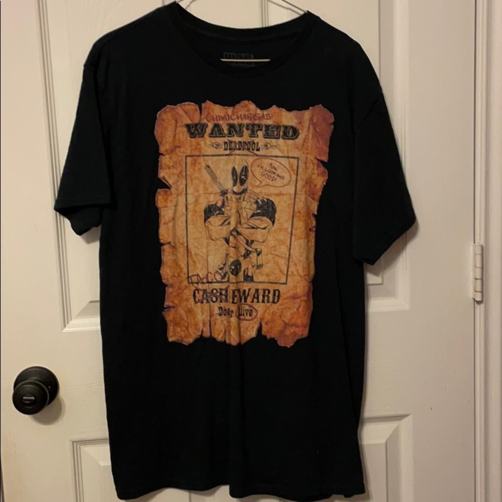 Man black tee